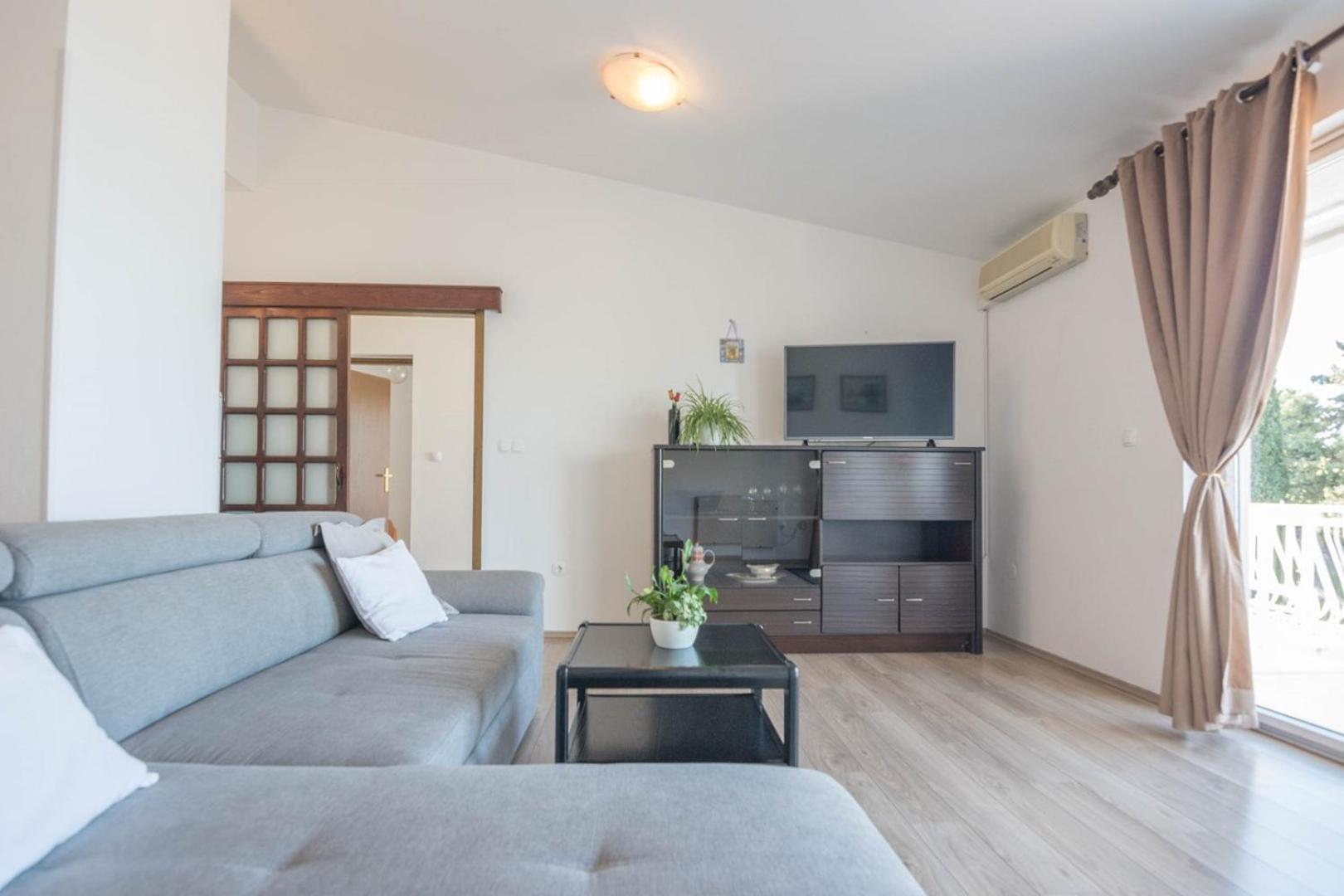 Apartment Rajna Биоград-на-Мору Экстерьер фото